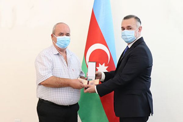 Medical workers awarded according to the relevant decrees of President Ilham Aliyev have received their honors - 4
